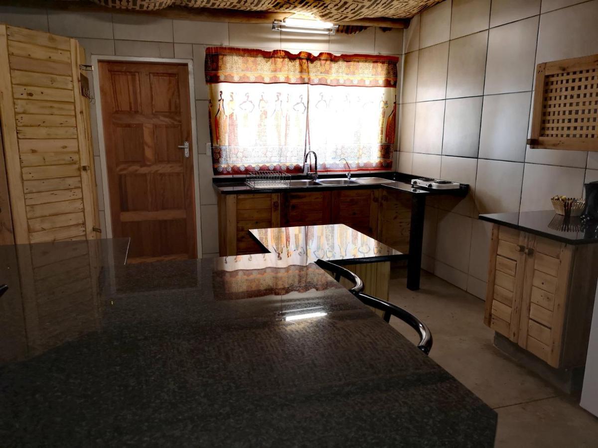 Aaa Rose Garden Guesthouse Mookgophong Exterior foto