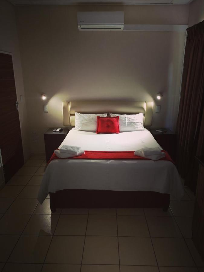Aaa Rose Garden Guesthouse Mookgophong Exterior foto